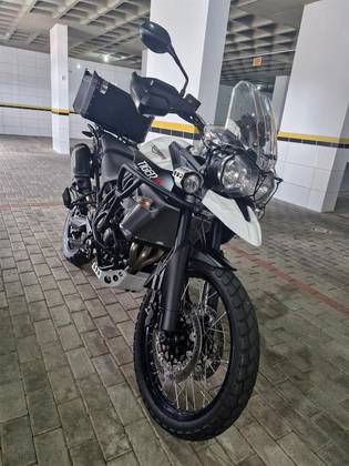 TRIUMPH TIGER 800 XCA 